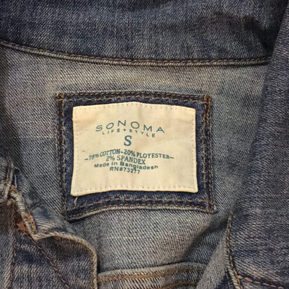 Jean jacket, barely worn! - Picture 2 of 4